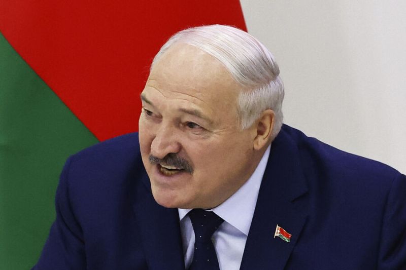  Лукашенко заявил об угрозе со стороны Польши и Литвы 